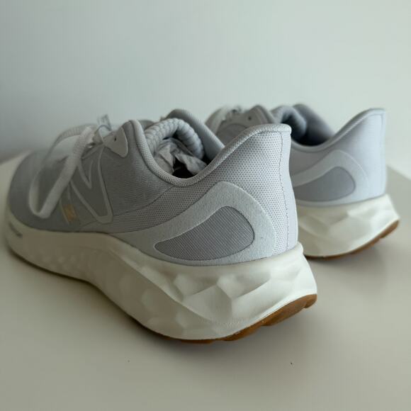 New Balance Fresh Foam Arishi v4 Shoes Womens 10.5 Running Athletic Sneakers - Picture 6 of 10